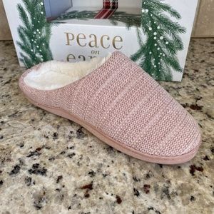 NIB Comfy Pink Soft Bed Slippers